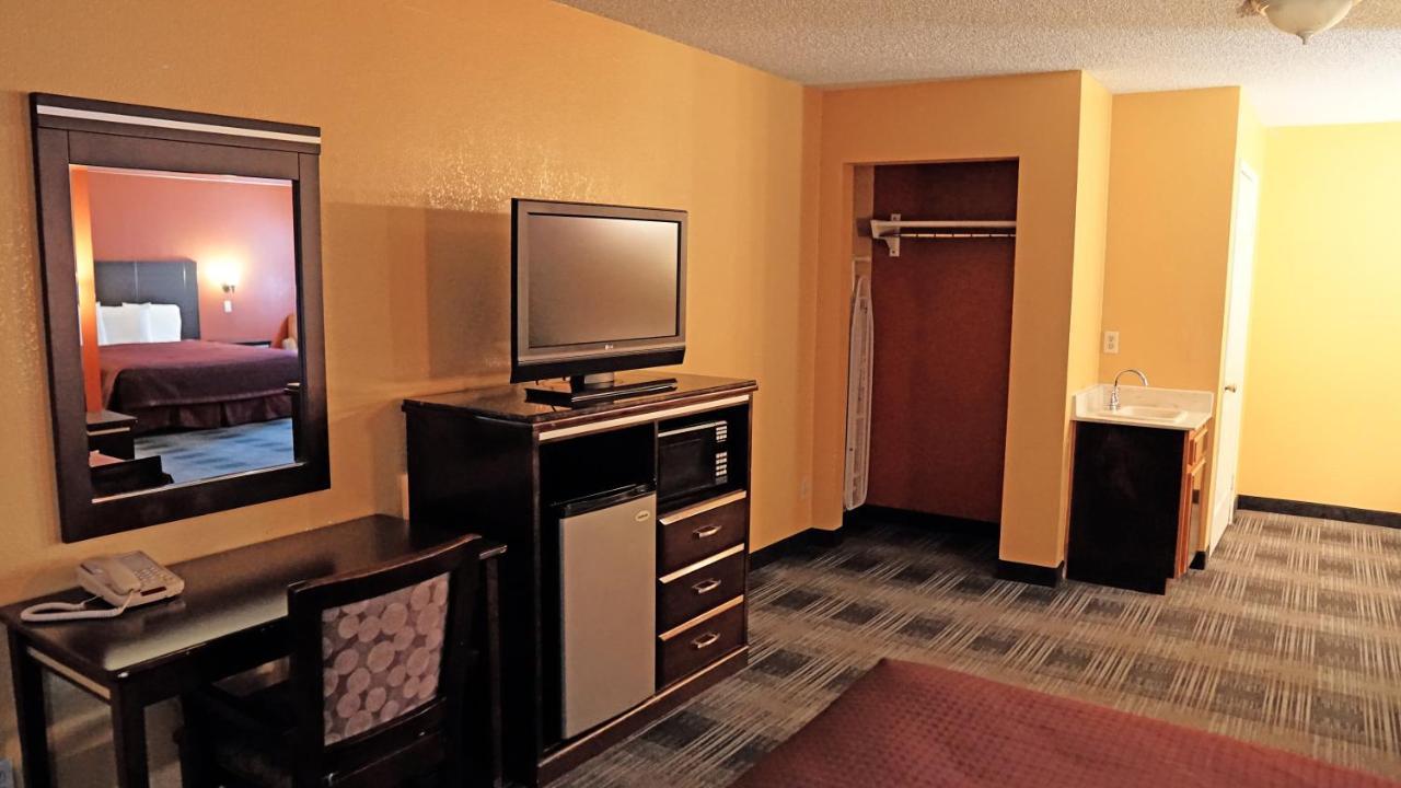 Travel Plaza Inn Compton Exteriör bild